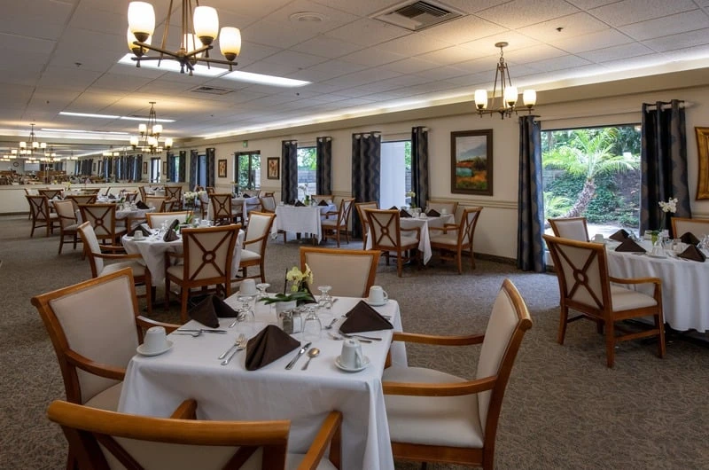 Elegant dining area at Pasadena Highlands providing nutritious meals for residents with personalized medical care support