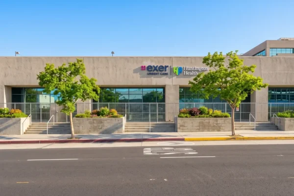 Exer Urgent Care – Pasadena South Fair Oaks Avenue location with co-branded Huntington Health signage, Los Angeles County, California