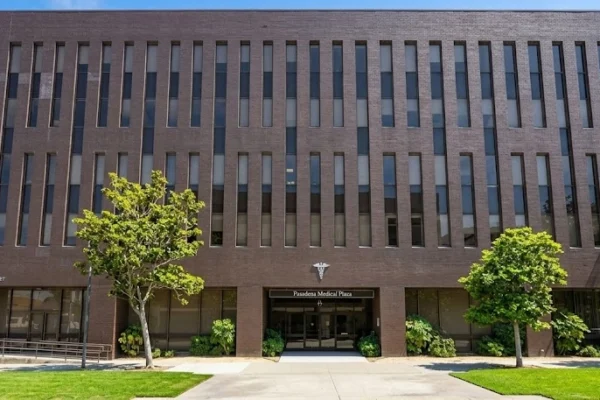 Pasadena Eye Medical Group ophthalmology practice at 10 Congress Street Suite 340 in Pasadena, Los Angeles County, California